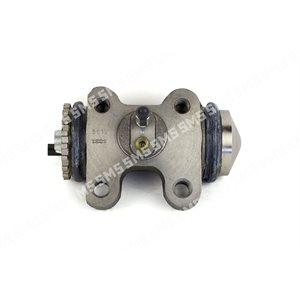 WHEEL CYLINDER RH Fr of Rr 1-3 / 8"