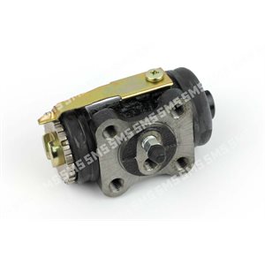 WHEEL CYLINDER RH Fr of Rr