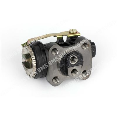 WHEEL CYLINDER RH Rr of Fr