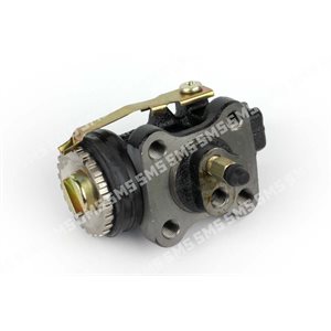 WHEEL CYLINDER RH Fr of Fr