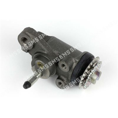 WHEEL CYLINDER RH Rr of Fr