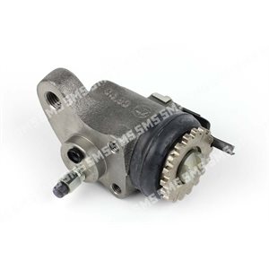 WHEEL CYLINDER RH Front 20" + 22.5"